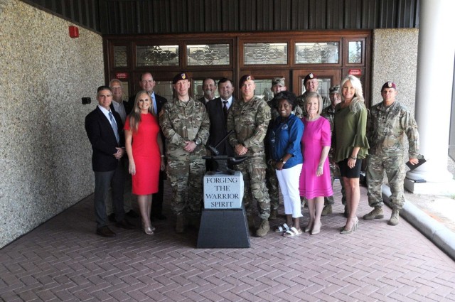 JRTC, Fort Polk hosts round table for area civic leaders