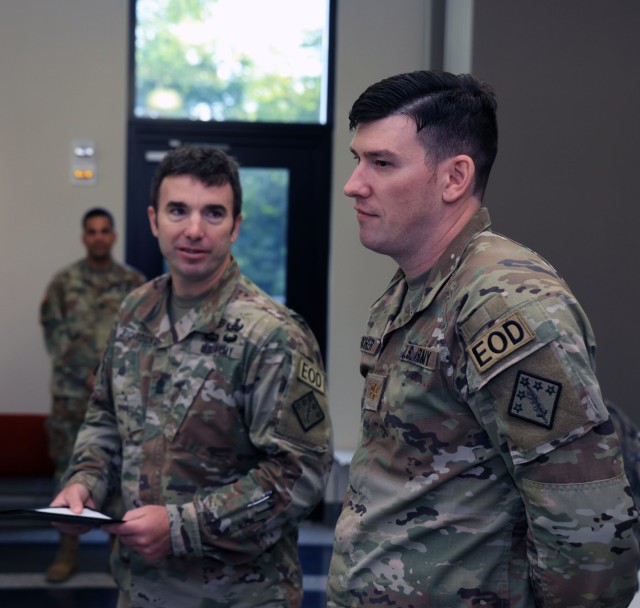 Sgt. Maj. Joseph O. Richardson and Maj. Michael C. Fancher