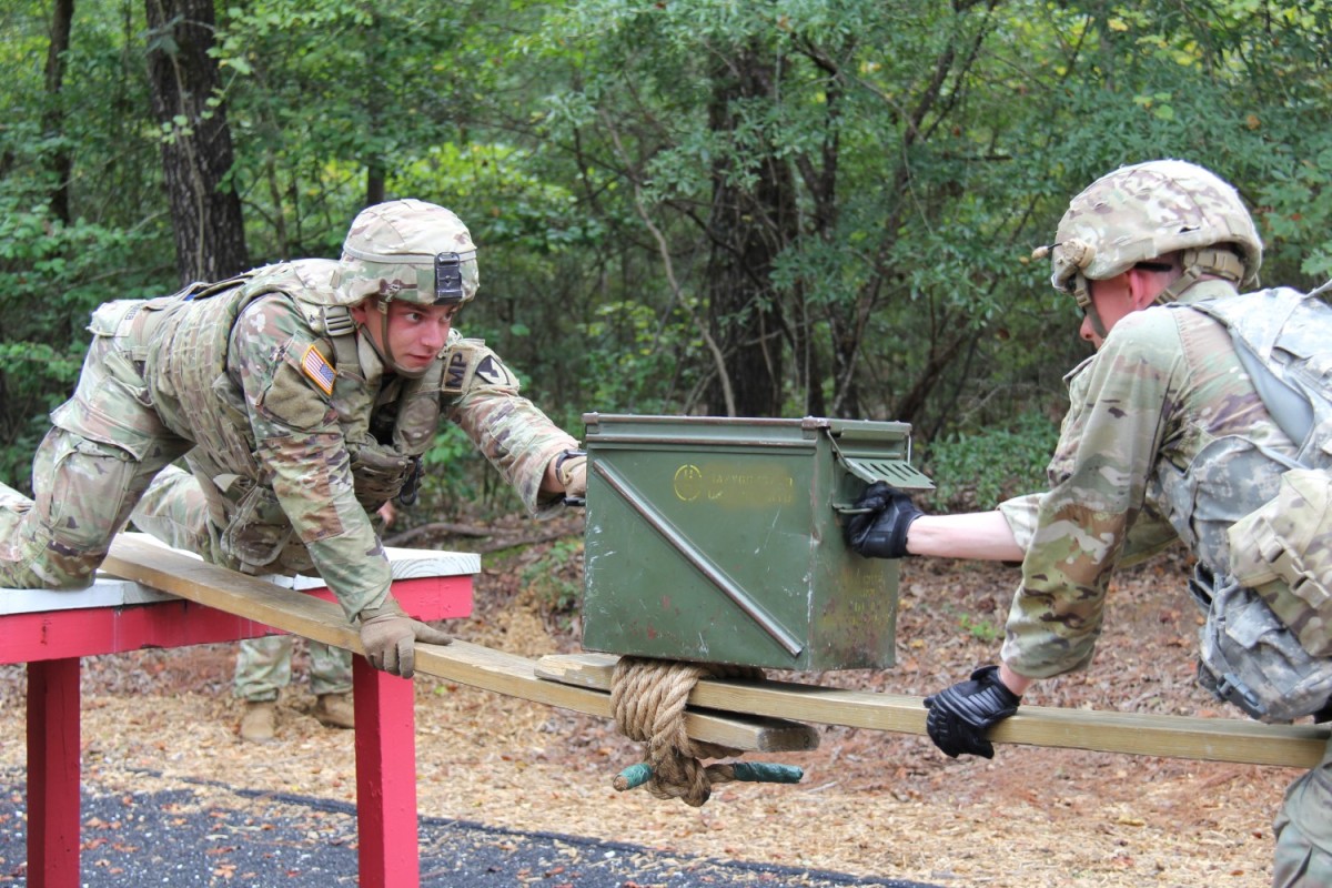 AMC Best Squad Soldiers train on Fort Rucker for Armywide competition Article The United