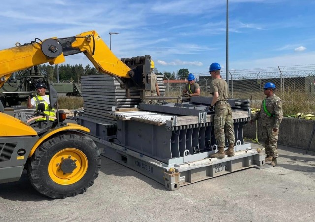 405th AFSB, 1st Inland Cargo Transfer Company using new ramp system – a first in Europe