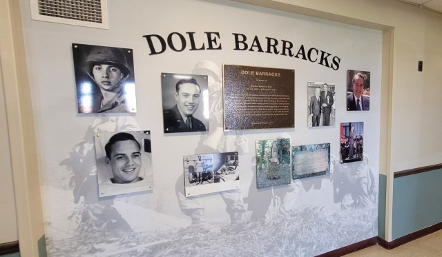 Dole Barracks memorialization at Fort Drum honors late U.S. senator, 10th Mountain Division war veteran