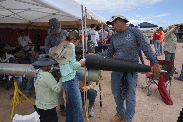 Sytems Go Student Rockets Union Grove HS
