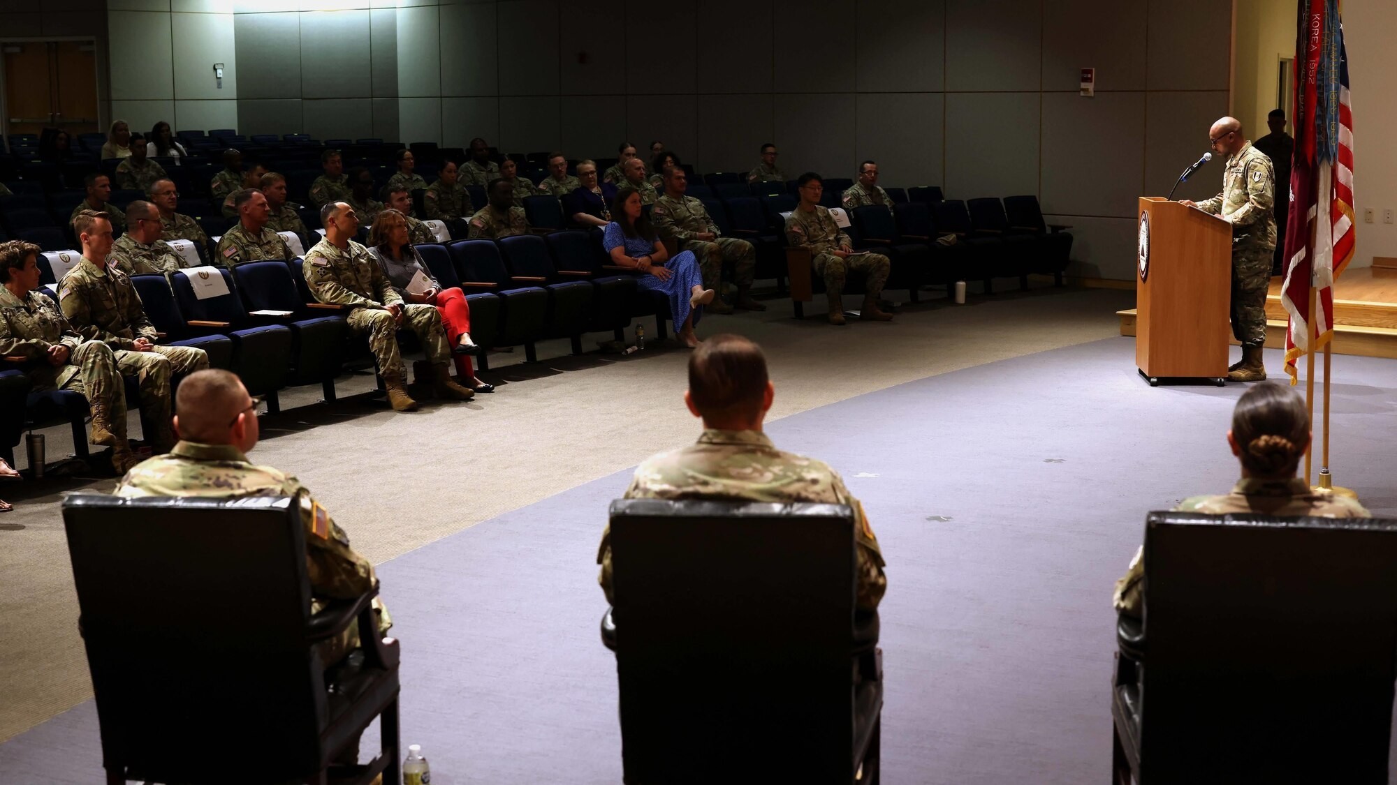 one-of-a-kind-u-s-army-laboratory-command-welcomes-new-senior-enlisted