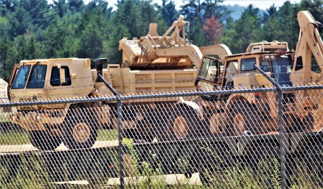 716th Engineer Company supports large troop project at Fort McCoy with fill movement