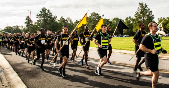 Community run honors and remembers fallen service members