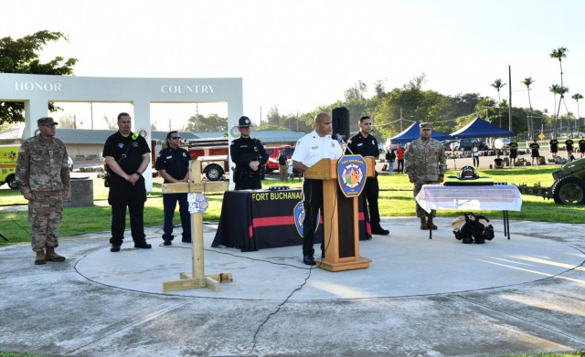 The “Last Alarm” Ceremony was conducted by the Fort Buchanan Fire Department (FBFD), narrated by Assistant Fire Chief Héctor Rivera.