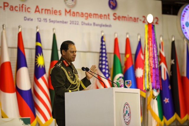 Bangladesh Chief of Army Gen. SM Shafiuddin Ahmed delivers closing remarks at the conclusion of the 2022 IPAMS conference.