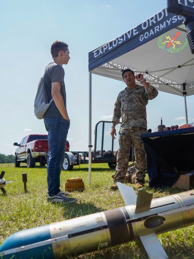 Fort Bragg hosts high school, college students during Meet Your Army Day 2022