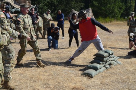 1st SFG (A) host Seattle Seahawks at JBLM, Article