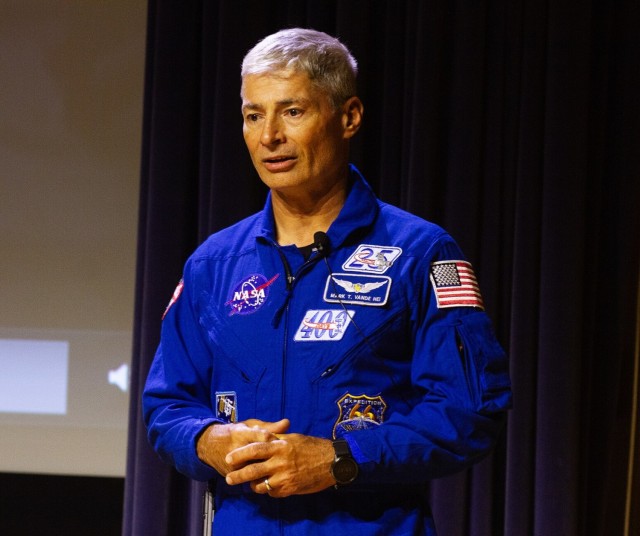 Cadets receive wisdom from NASA astronauts