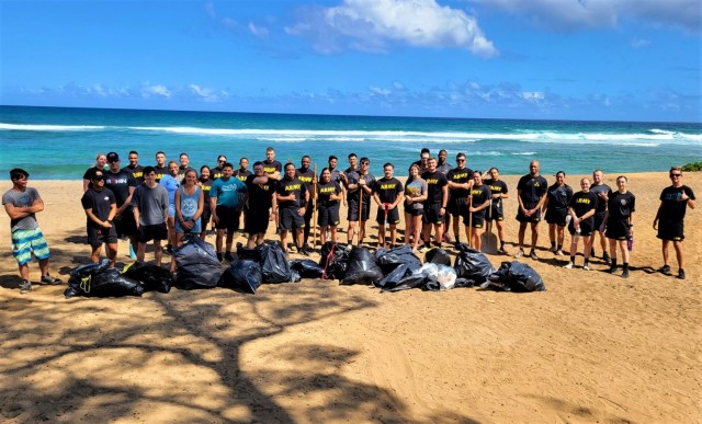 8th MP Brigade Keeps Hawaii Beach Beautiful