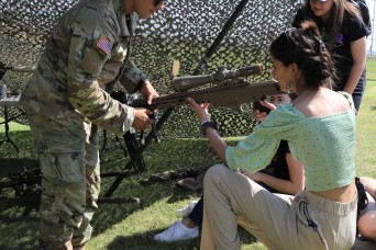 Story by: Erin Sherwood, Fort Bliss Garrison Public Affairs Joey Barraza and Vino Memorial Park, El Paso- Fort Bliss Soldiers got a chance to share a...