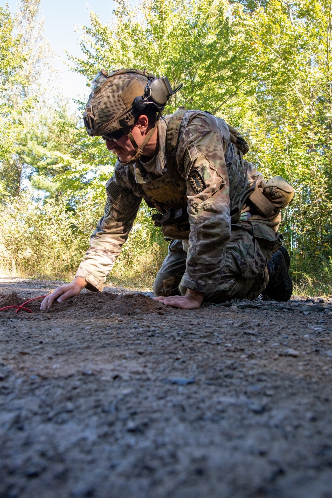 Multinational Ardent Defender Explosive Ordnance Disposal exercise ...