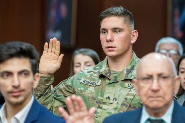 10th Mountain Soldier becomes American citizen