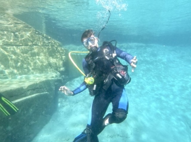 BOSS helps Soldiers get scuba certified