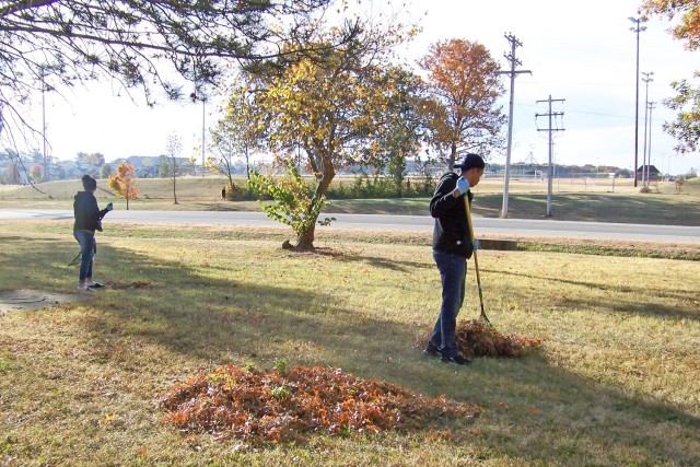 Volunteers from Fort Leonard Wood’s Better Opportunities for Single Service members rake leaves during the installation’s Make a Difference Day event Saturday. More than 500 volunteers turned out to assist with beautification projects across the cantonment area, as well as some of the on-post cemeteries and recreation areas. 