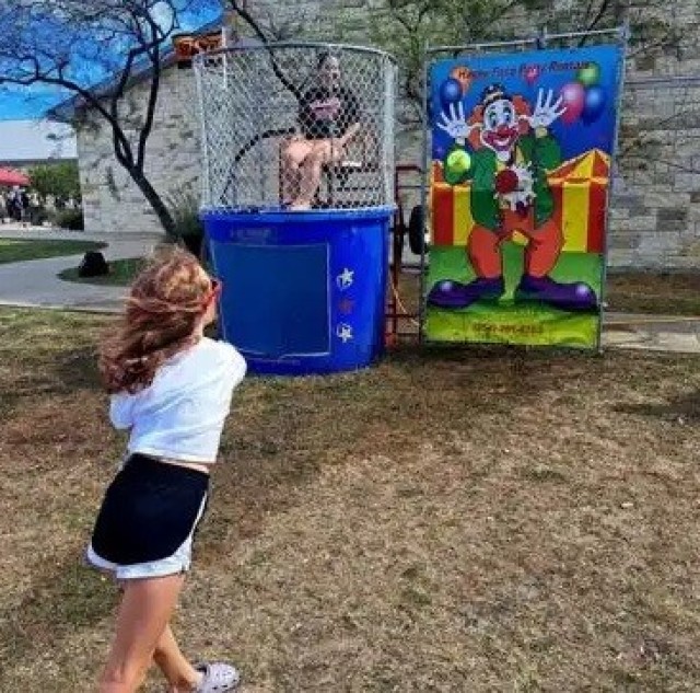 Dunk tank toss