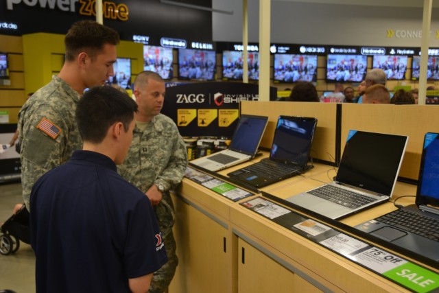 Soldiers, Families and all those with Main Exchange shopping privileges can now take advantage of the In-Store Electronic Trade-In program at the Fort Knox store.