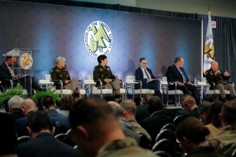 Senior Army, industry leaders discuss evolution of cyber operations, information advantage