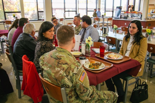 Staff Delegates sit down for lunch with Devens RFTA Soldier