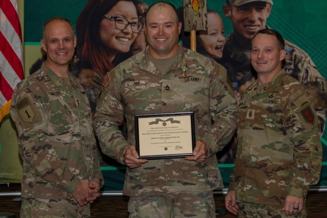 1st ID holds Volunteer of the Quarter Ceremony