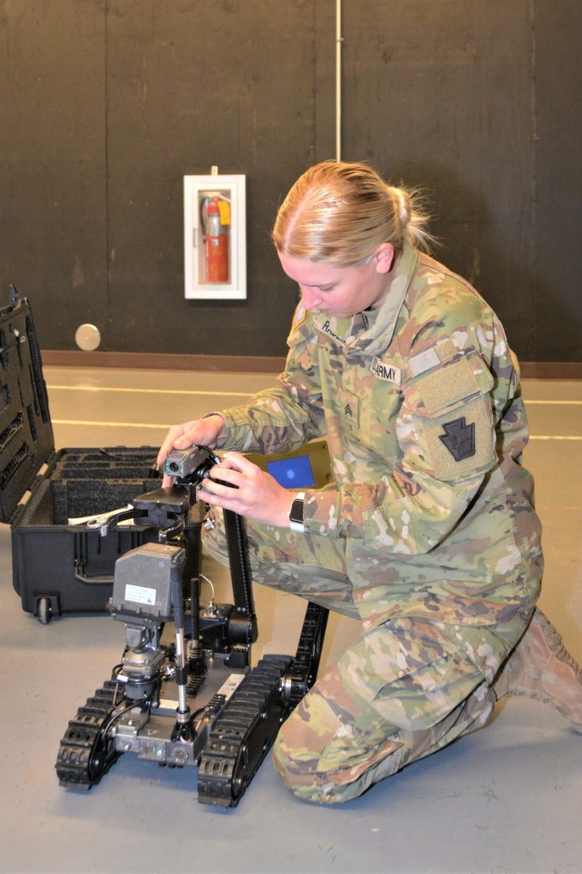 Pennsylvania Guard Soldiers Train with new Robotic System