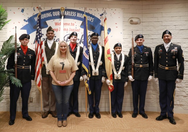 ‘American Idol’ alum Kellie Pickler performs for Camp Zama crowd on Veterans Day