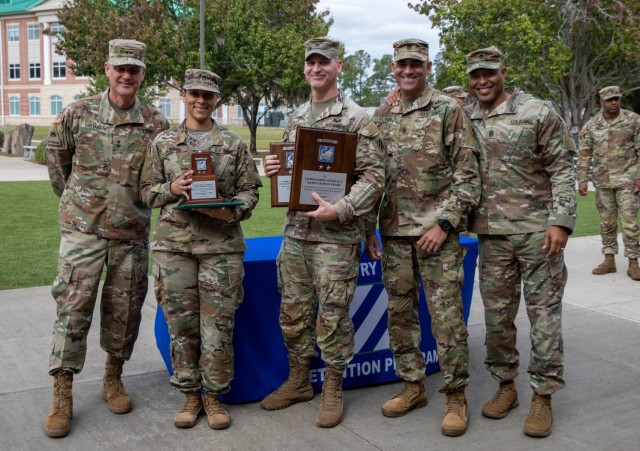 3rd Infantry Division recognizes outstanding retention NCOs and career counselors