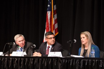 AMCOM leaders discuss readiness, advanced manufacturing at aviation conference