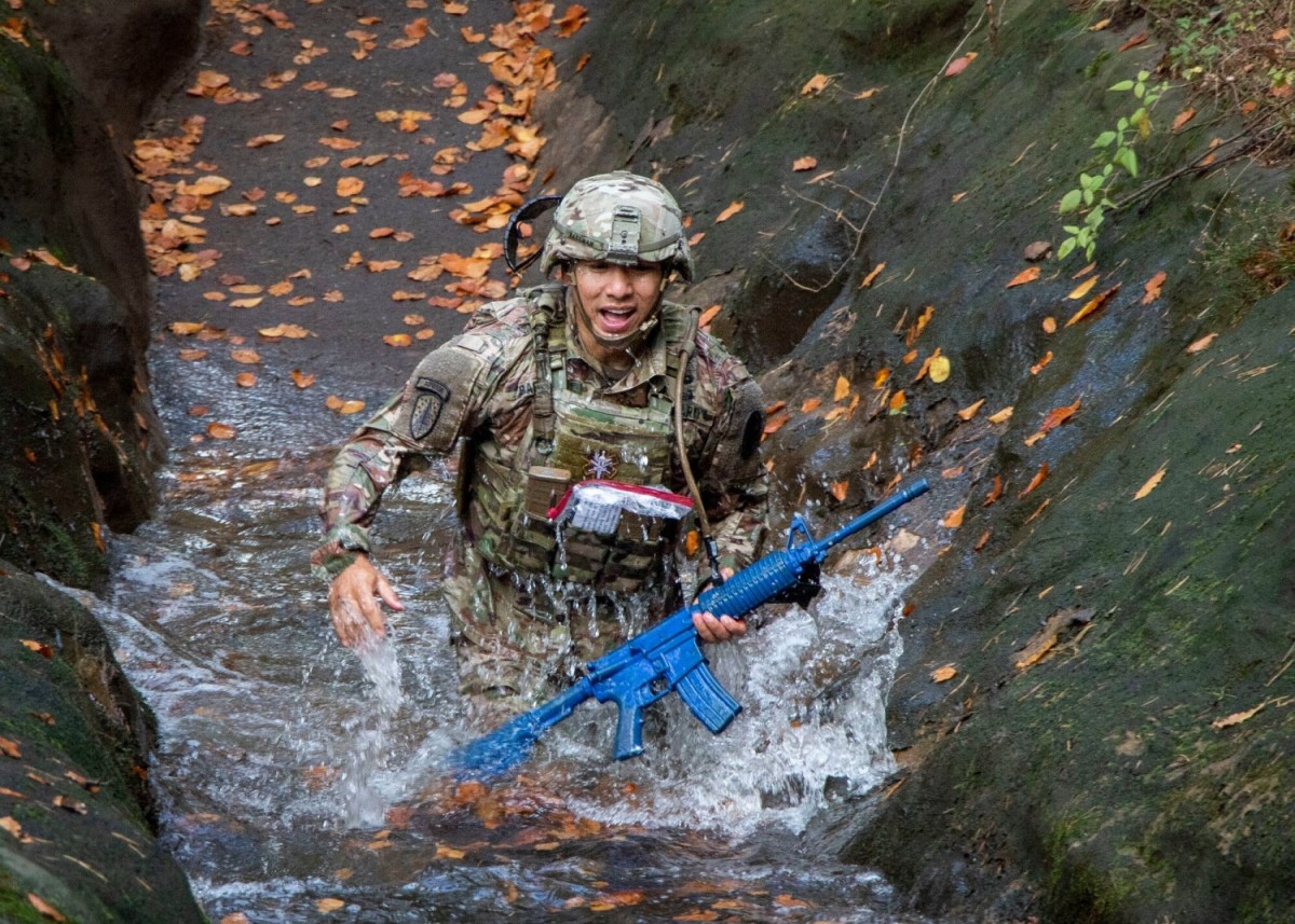 Tried And Tired Soldiers Vie For Best Medic Title Article The 
