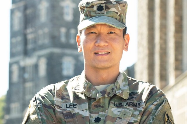 USMA Math professor earns DOD-wide recognition for promoting STEM education, outreach in 2022