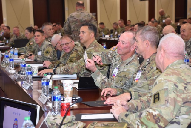 Commanders and leaders share notes and ideas at the 2023 U.S. Army Forces Command Commanders Forum.