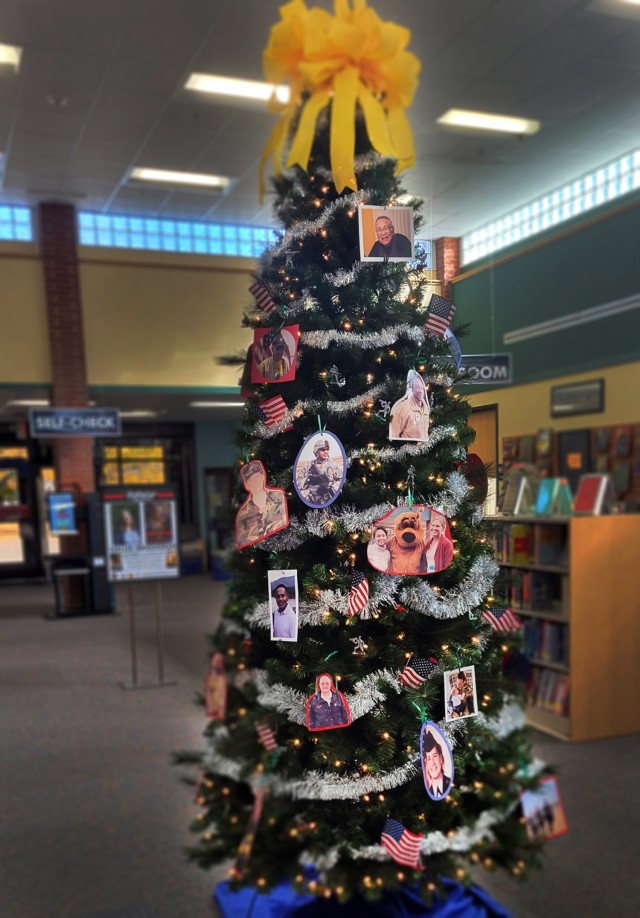 Barr library Heroes’ Tree image display extended to Dec. 30