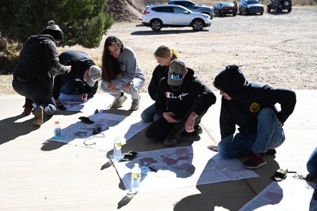 Tombstone High School JROTC trains with USAICoE on non-combat warrior tasks and battle drills