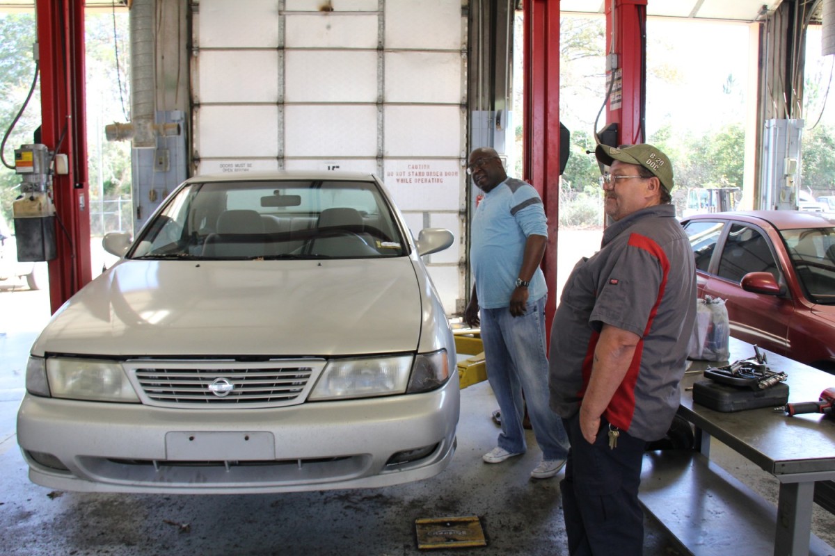 ‘LIKE THERAPY’ Fort Rucker auto skills center offers everything needed to keep vehicles