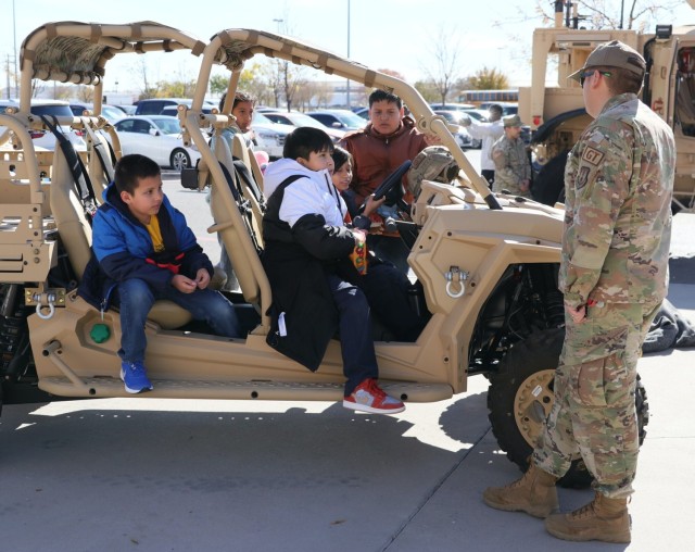 Fort Bliss Hosts “Coats for Kids Event” for Canutillo Students