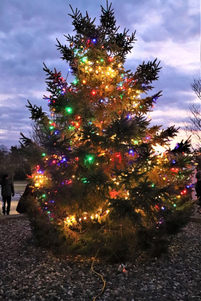 Dozens attend Fort McCoy’s 2022 Christmas Tree Lighting event