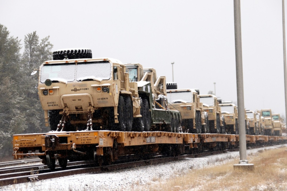 Photo Essay: 411th Engineer Company equipment deployment by rail ...