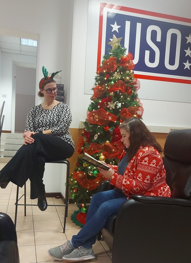 Vicenza USO hosts local Army spouse whose book is at post library