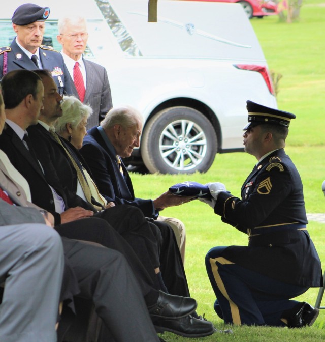 New York National Guard Soldiers conduct honors for Korean War Soldier