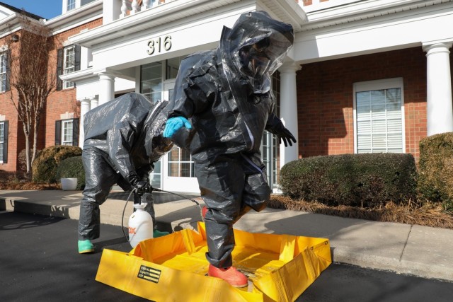 Members of the Tennessee National Guard’s 45th Civil Support Team conduct decontamination procedures during their Training Proficiency Evaluation, Jan. 10, 2023, in Murfreesboro. The evaluation is administered by U.S. Army North and is a congressionally mandated examination to validate the readiness of civil support teams every 18 months. (Photo by Sgt. 1st Class Timothy Cordeiro)