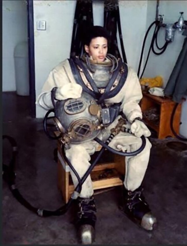 Army’s first female deep sea diver reflects on career during MLK observance
