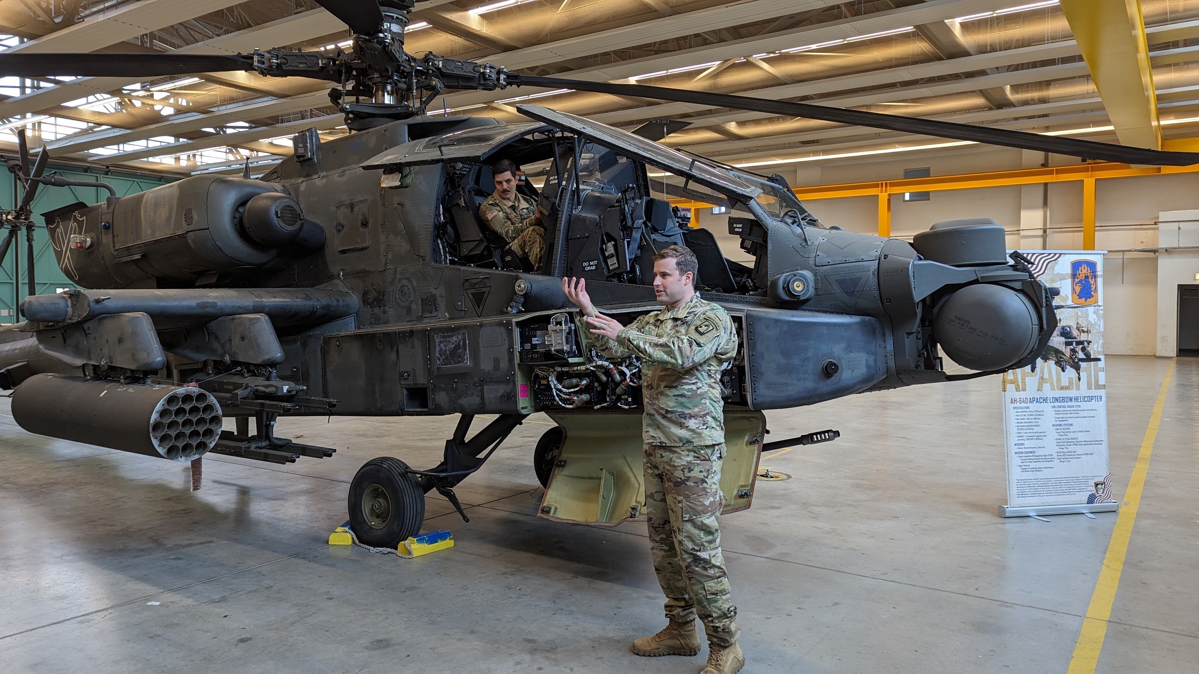 deployed-new-york-guardsmen-train-with-active-duty-aviators-article