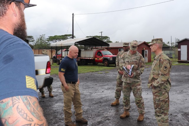 IMCOM command team meets with employees, tours facilities at USAG Hawaii
