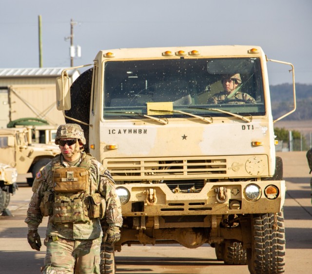 1st Cav Headquarters Hones Skills Through Field Training