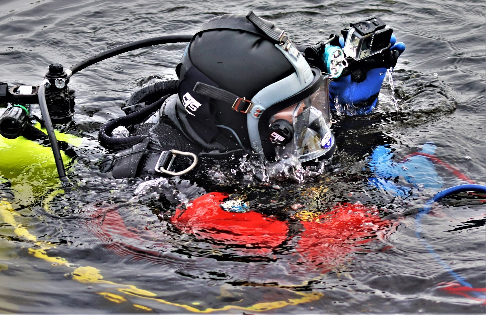 Photo Essay: Fort McCoy Fire Department dive team conducts ice rescue ...