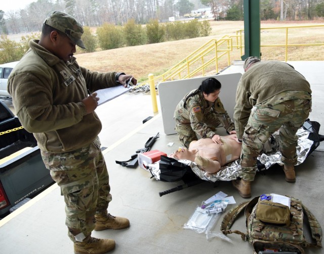 Virginia National Guard Soldiers conduct combat medic certification during refresher training Jan. 25, 2023, at Fort Pickett, Virginia. More than 30 VNG medics completed classroom and practical training, including two medical and two trauma scenarios. (U.S. National Guard photo by Mike Vrabel) 