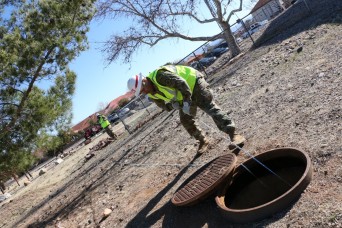 FORT HUACHUCA, Ariz. – Soldiers from the 820th Signal Company-Tactical Installation Network (TIN), a Seagoville, Texas, Reserve unit, are partnering wit...