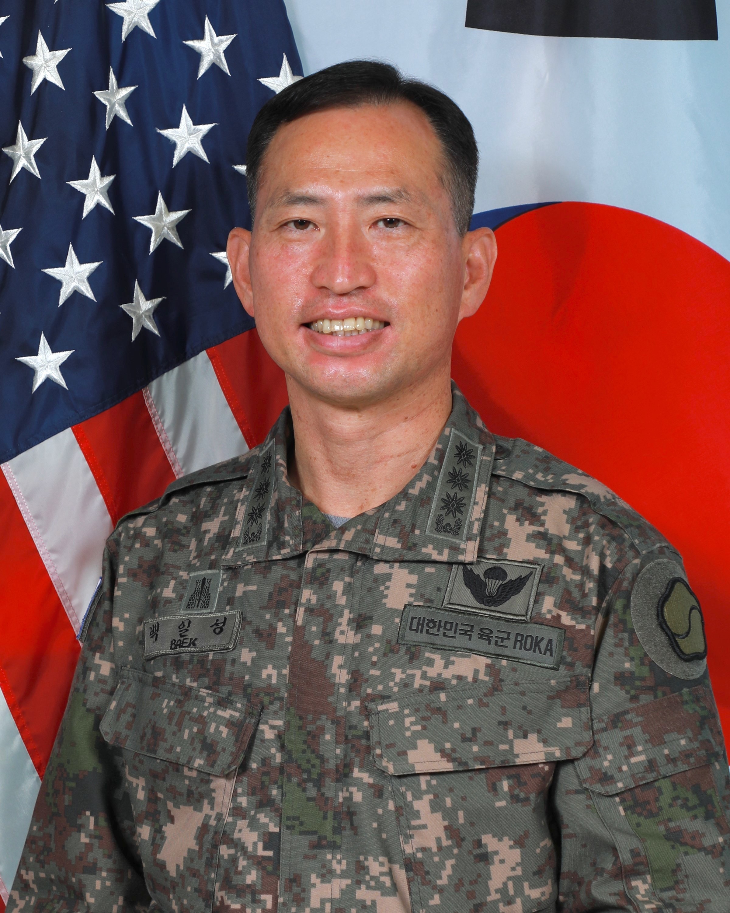 Col. Il Seong Baek