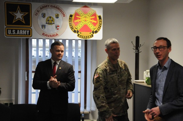 IMCOM-E recognizes excellence at Hohenfels